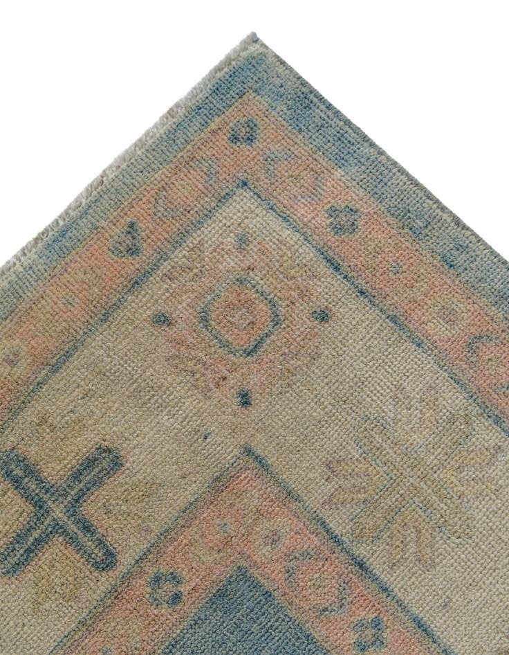 Detail image of 3' 6 x 4' 10 Hand Knotted Oushak Wool Rug