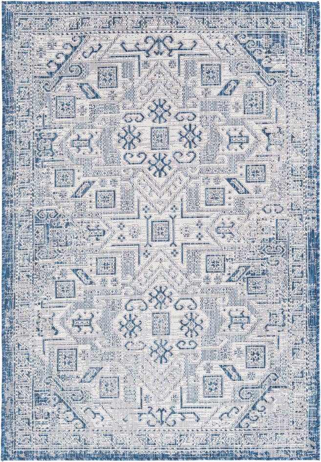 Detail image of 4' x 6' Easy-Clean Aztec Indoor / Outdoor Rug