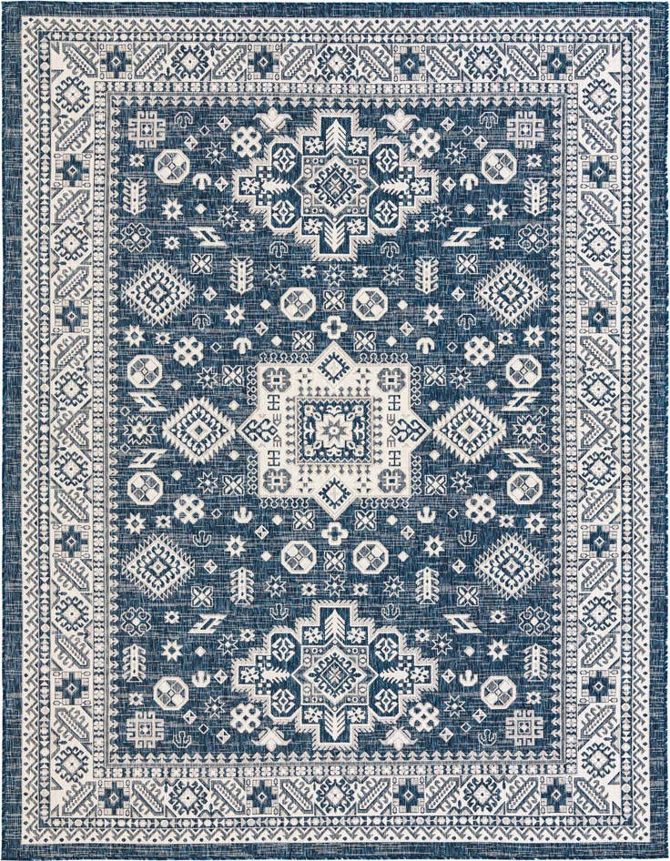 Detail image of 7' 10 x 11' Easy-Clean Aztec Indoor / Outdoor Rug