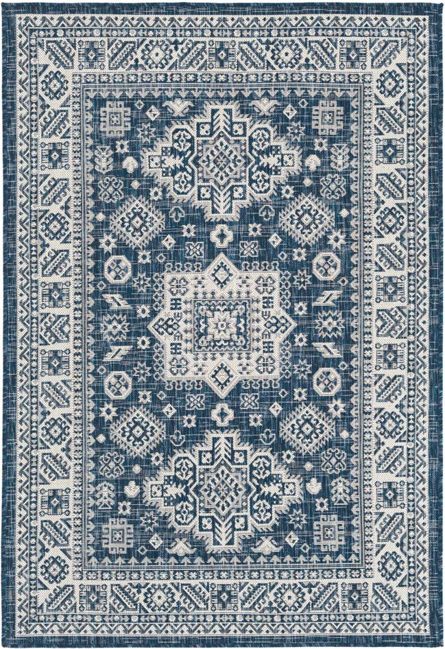 Detail image of 4' x 6' Easy-Clean Aztec Indoor / Outdoor Rug