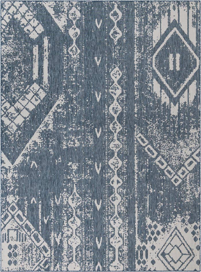 Detail image of 10' x 13' Easy-Clean Bohemian Indoor / Outdoor Rug