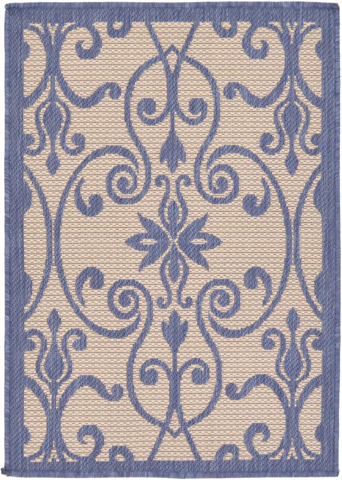 Detail image of 2' 2 x 3' Easy-Clean Botanical Indoor / Outdoor Rug