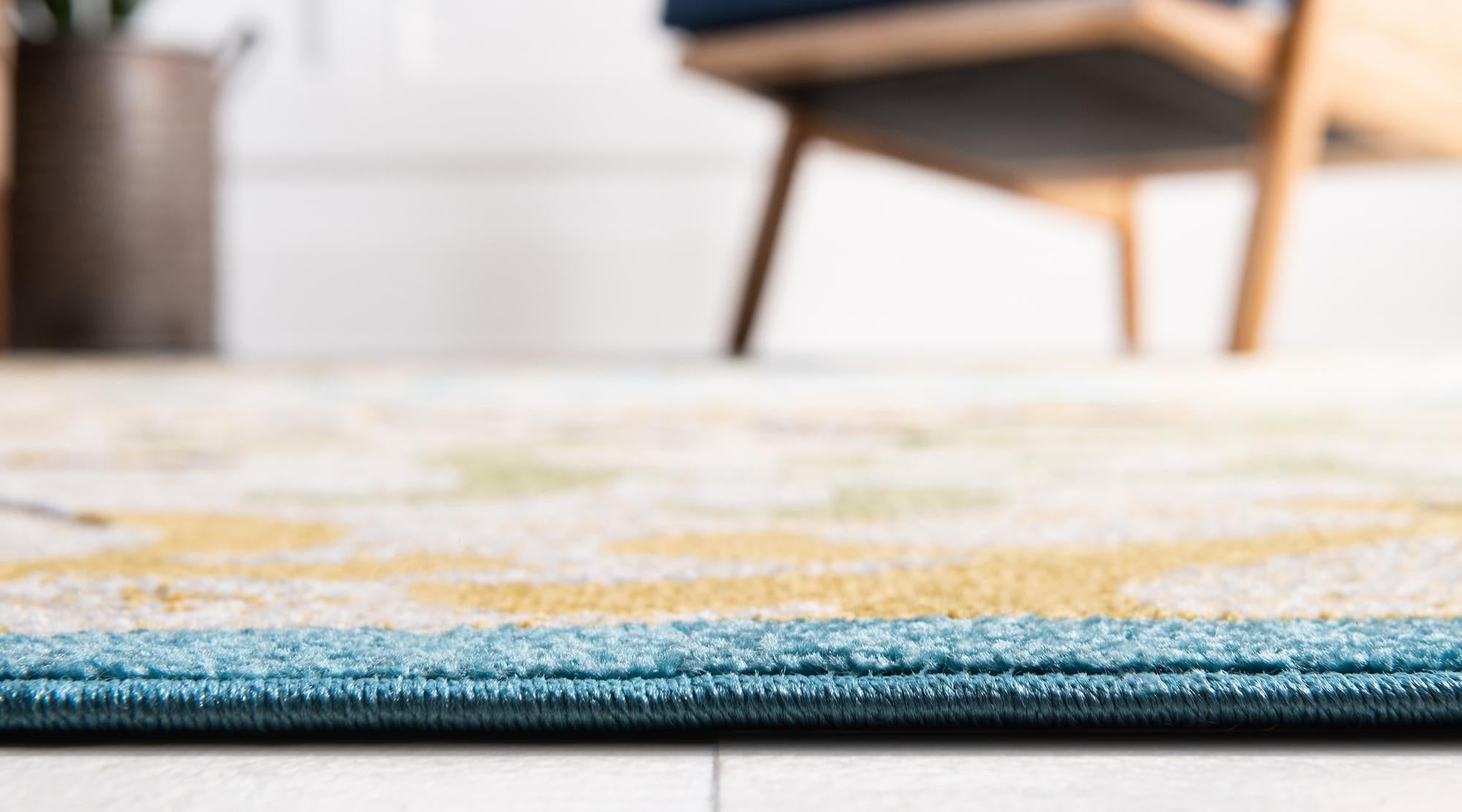 8' x 10' Easy-Clean Botanical Indoor / Outdoor Rug