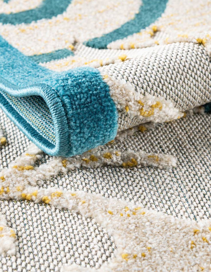 Detail image of 6' x 9'  Washable Botanical Indoor / Outdoor Rug