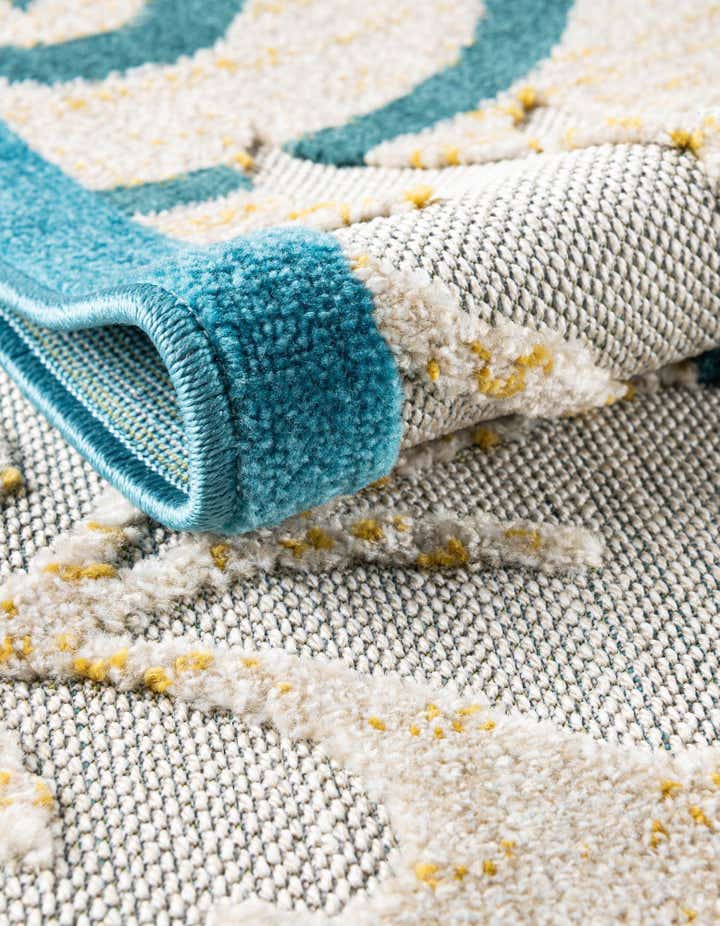 5' x 8' Easy-Clean Botanical Indoor / Outdoor Rug