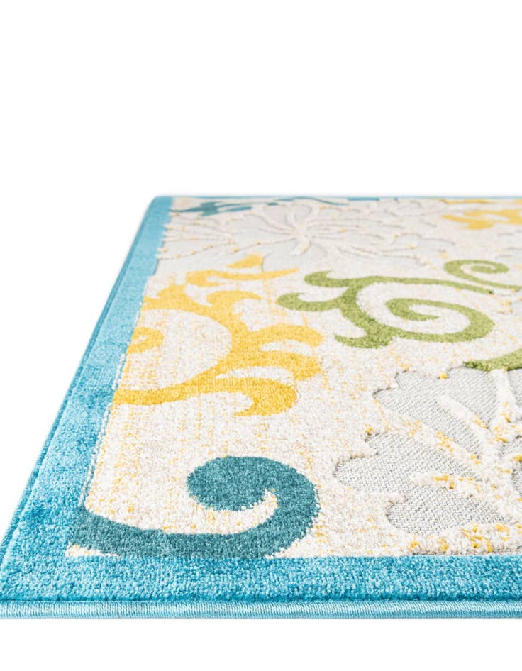 Detail image of 6' x 9'  Washable Botanical Indoor / Outdoor Rug