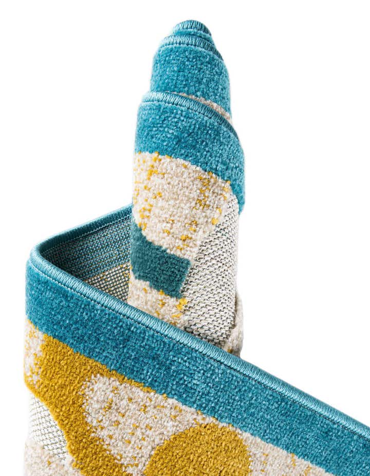 5' x 8' Easy-Clean Botanical Indoor / Outdoor Rug