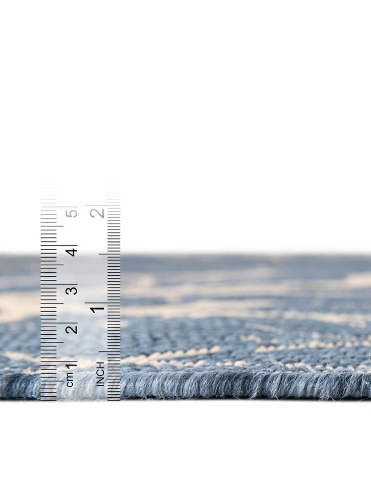 Detail image of 6' x 9' Easy-Clean Botanical Indoor / Outdoor Rug