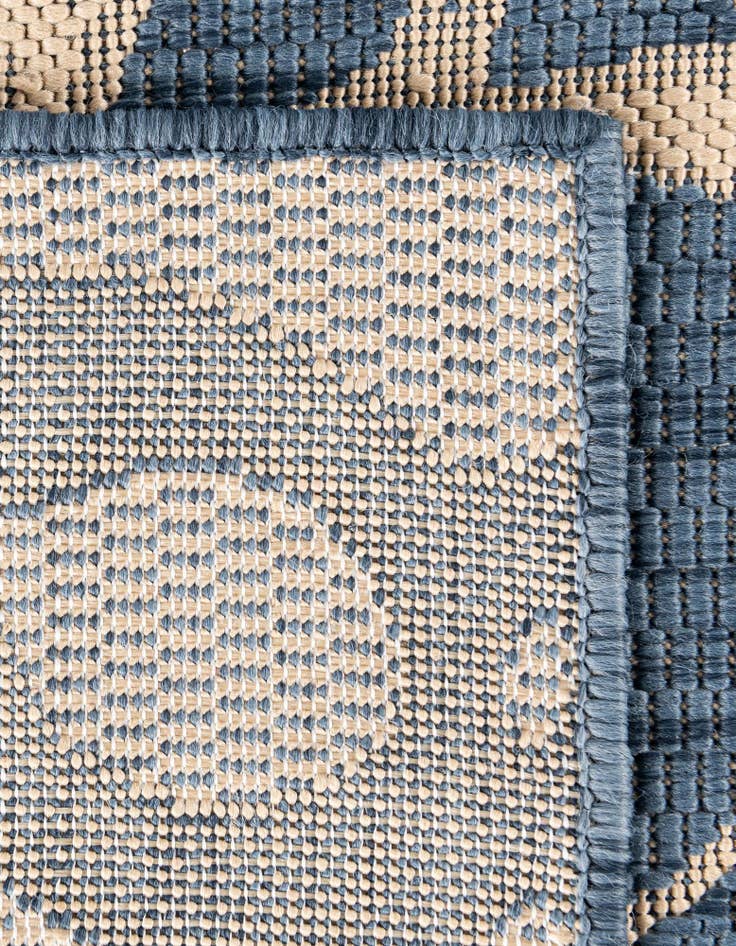 Detail image of 8' x 11' 4 Easy-Clean Botanical Indoor / Outdoor Rug