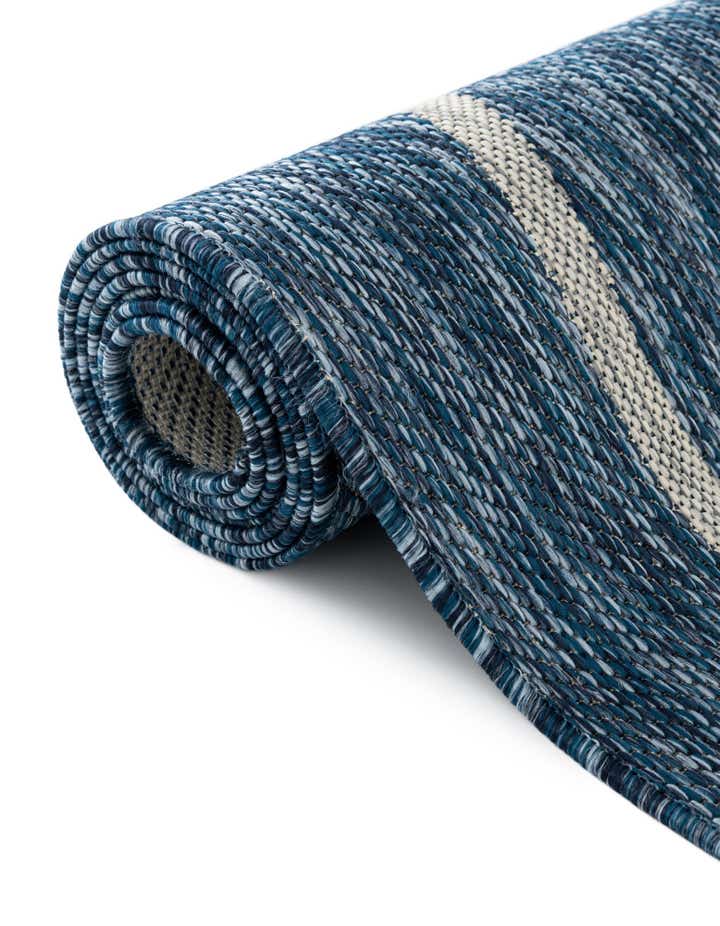 7' 10 x 11' Easy-Clean Botanical Indoor / Outdoor Rug