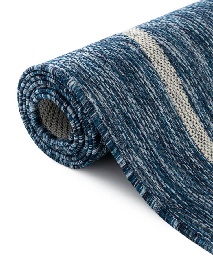 Detail image of 9' x 12' Easy-Clean Botanical Indoor / Outdoor Rug