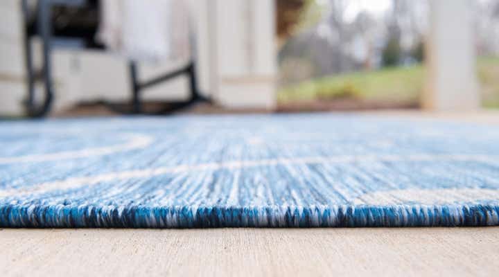 7' 10 x 11' Easy-Clean Botanical Indoor / Outdoor Rug