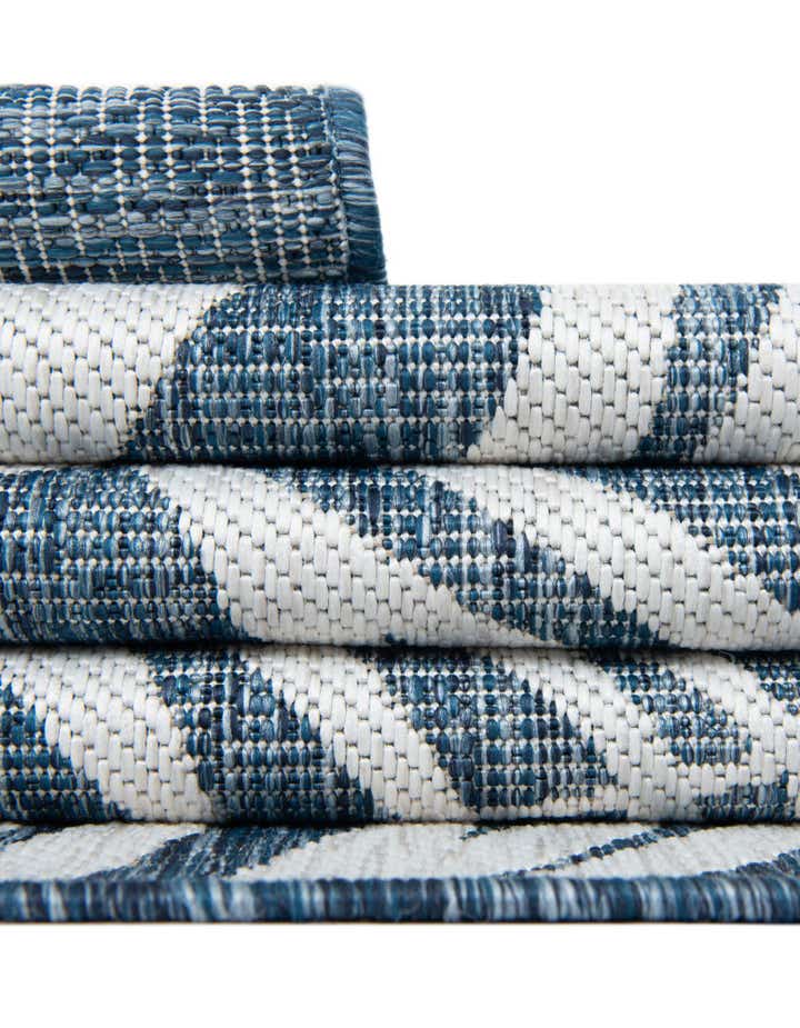 4' x 6' Easy-Clean Botanical Indoor / Outdoor Rug