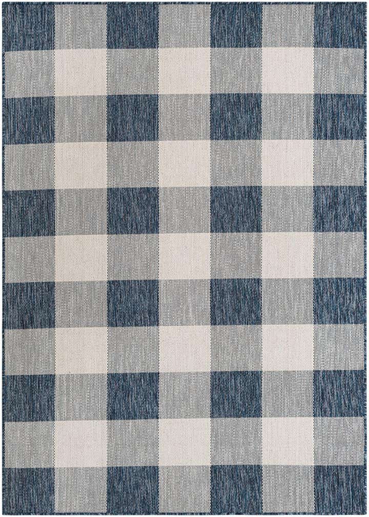 5' 3 x 8' Easy-Clean Checkered Indoor / Outdoor Rug