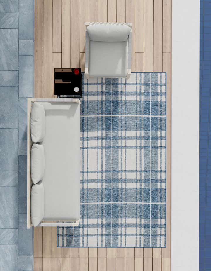 5' 3 x 7' Easy-Clean Checkered Indoor / Outdoor Rug