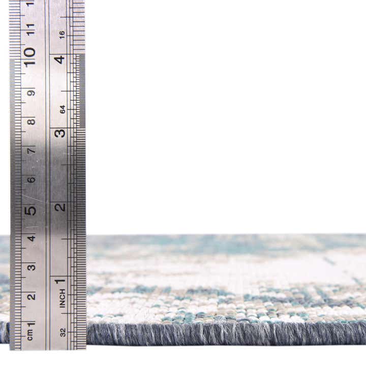 5' 3 x 8' Easy-Clean Coastal Indoor / Outdoor Rug