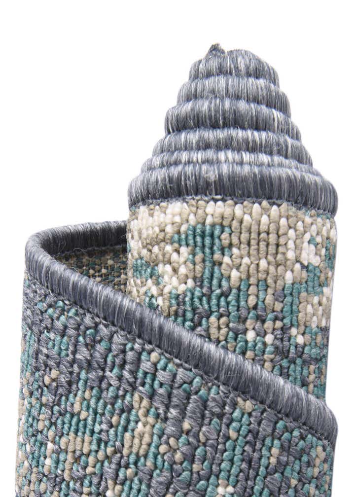 5' 3 x 8' Easy-Clean Coastal Indoor / Outdoor Rug