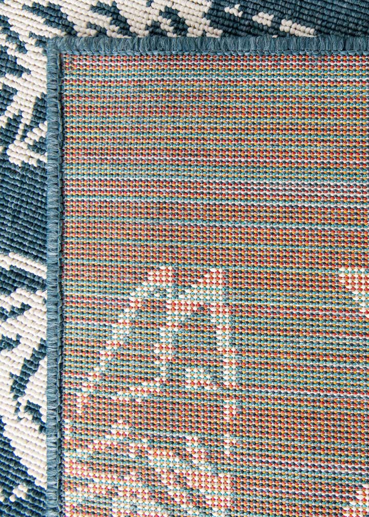 4' x 6' Easy-Clean Coastal Indoor / Outdoor Rug