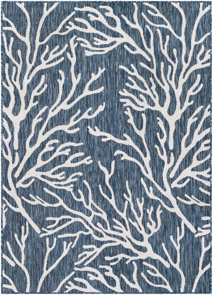 Detail image of 5' 3 x 7' Easy-Clean Coastal Indoor / Outdoor Rug