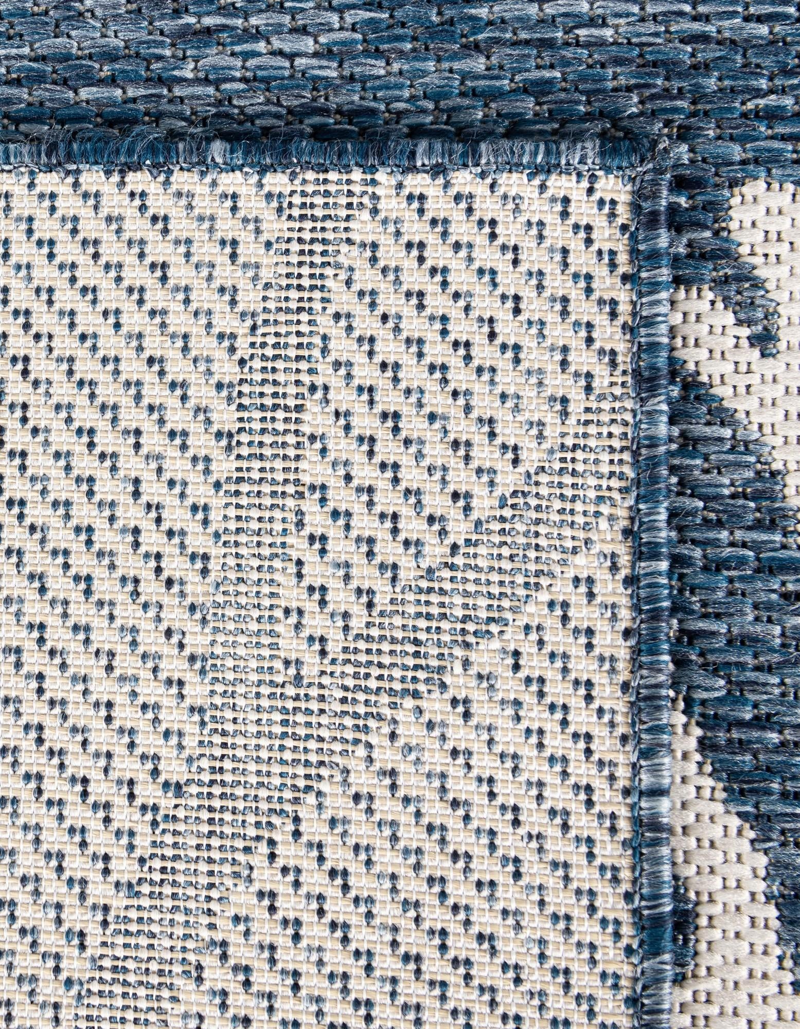 2' x 3' Easy-Clean Coastal Indoor / Outdoor Rug