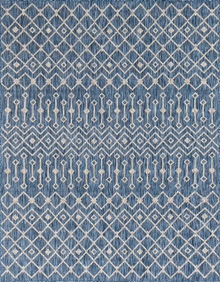 Detail image of 7' x 10' Easy-Clean Lattice Indoor / Outdoor Rug