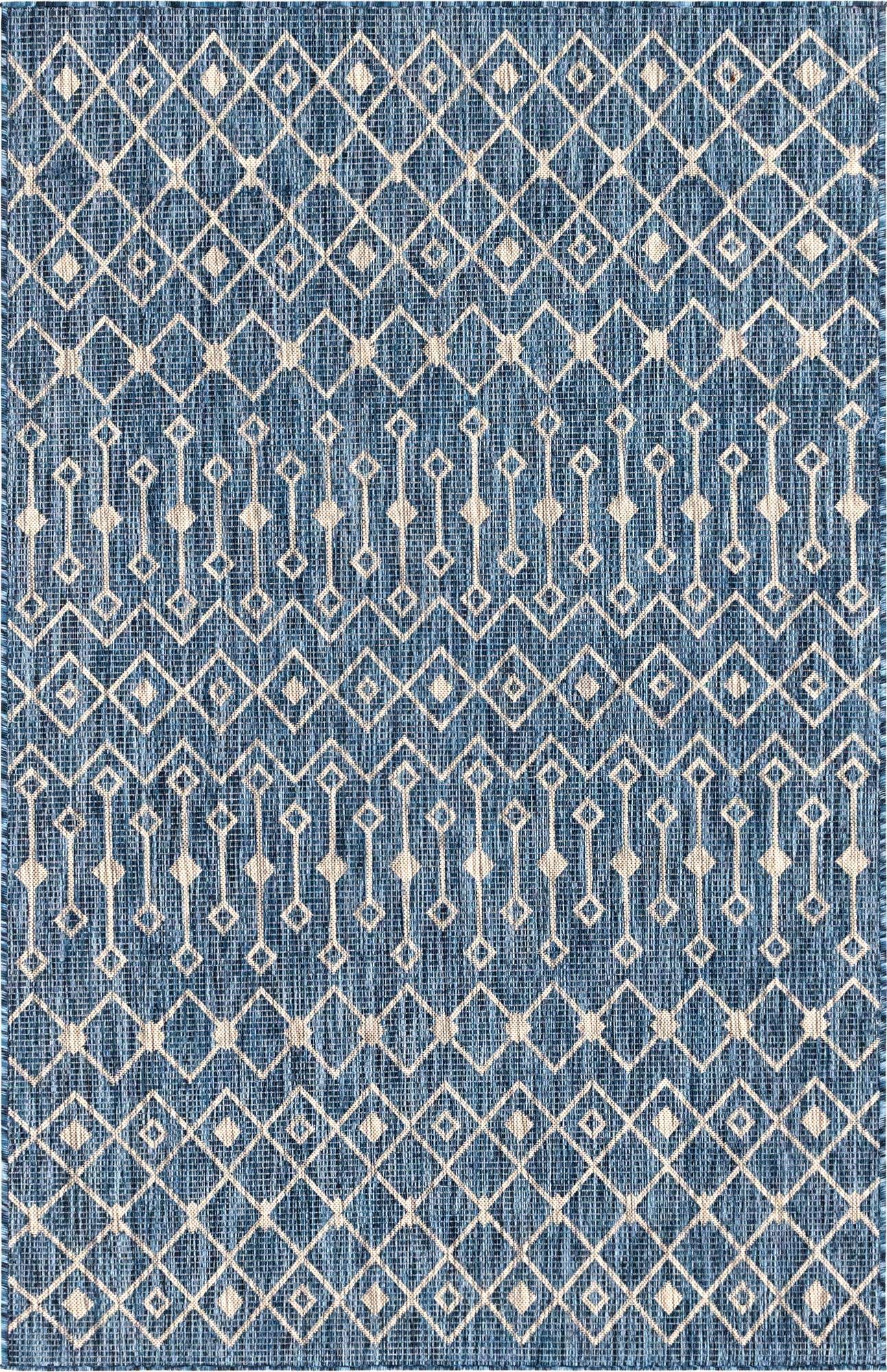 5' 3 x 8' Easy-Clean Lattice Indoor / Outdoor Rug
