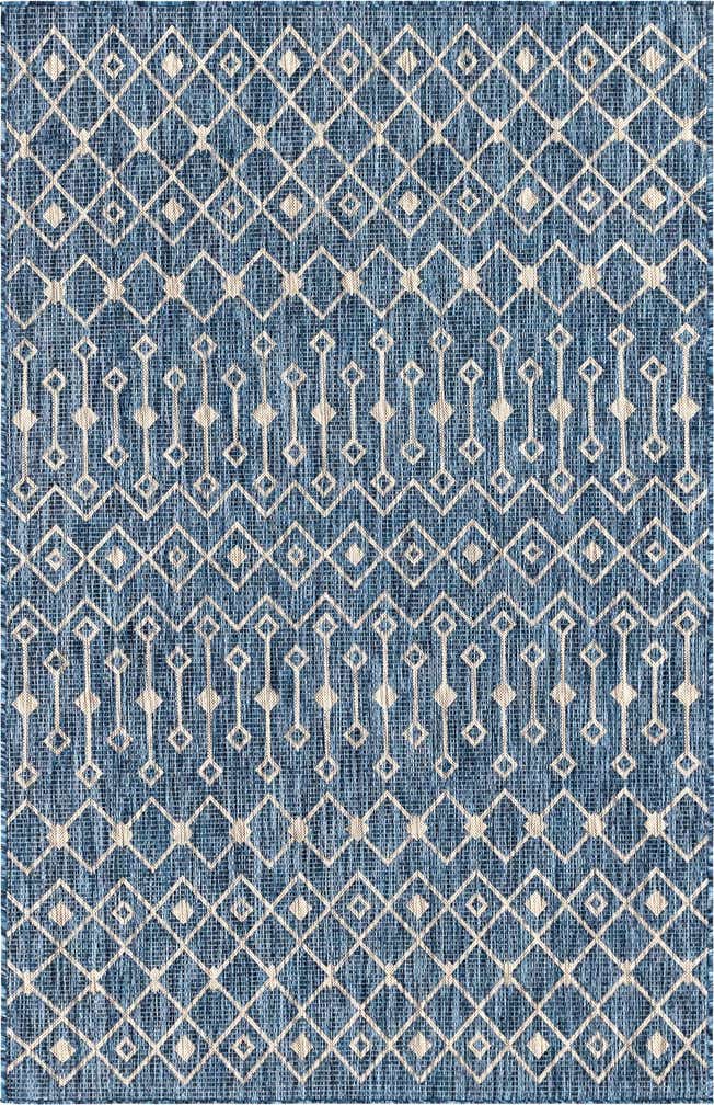 5' 3 x 8' Easy-Clean Lattice Indoor / Outdoor Rug