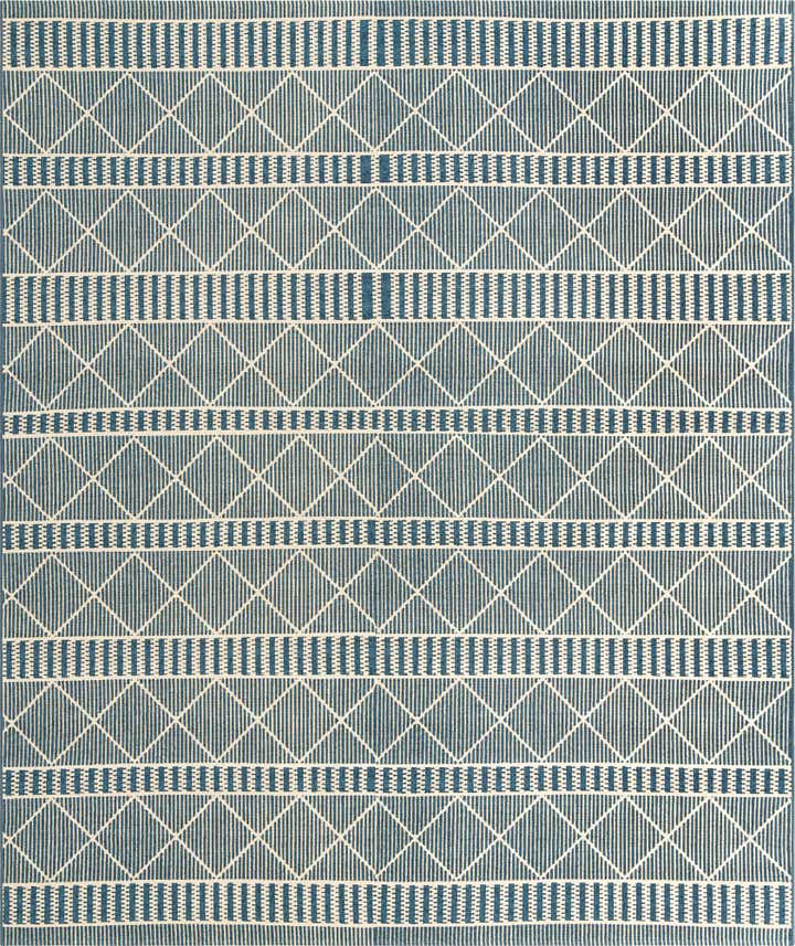 10' x 12' Easy-Clean Lattice Indoor / Outdoor Rug