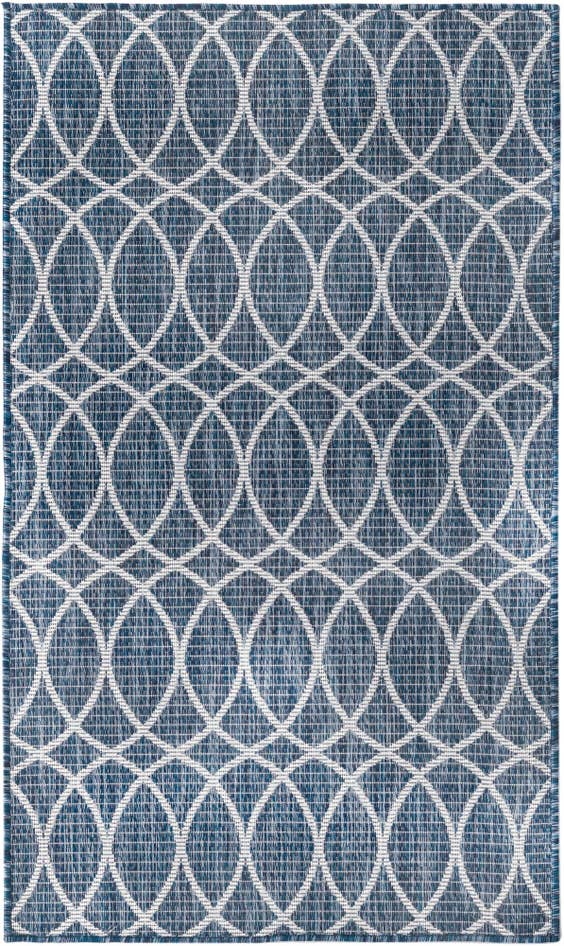 Detail image of 95cm x 160cm Easy-Clean Lattice Indoor / Outdoor Rug