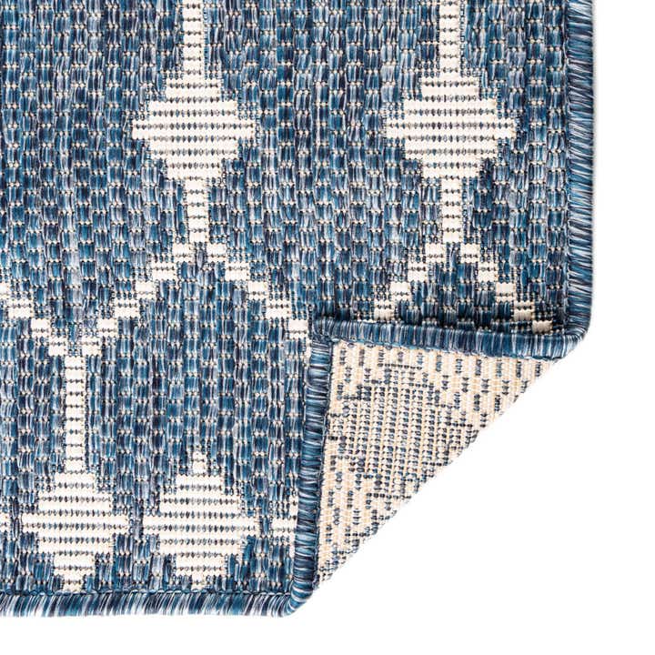 9' x 12' Easy-Clean Lattice Indoor / Outdoor Rug