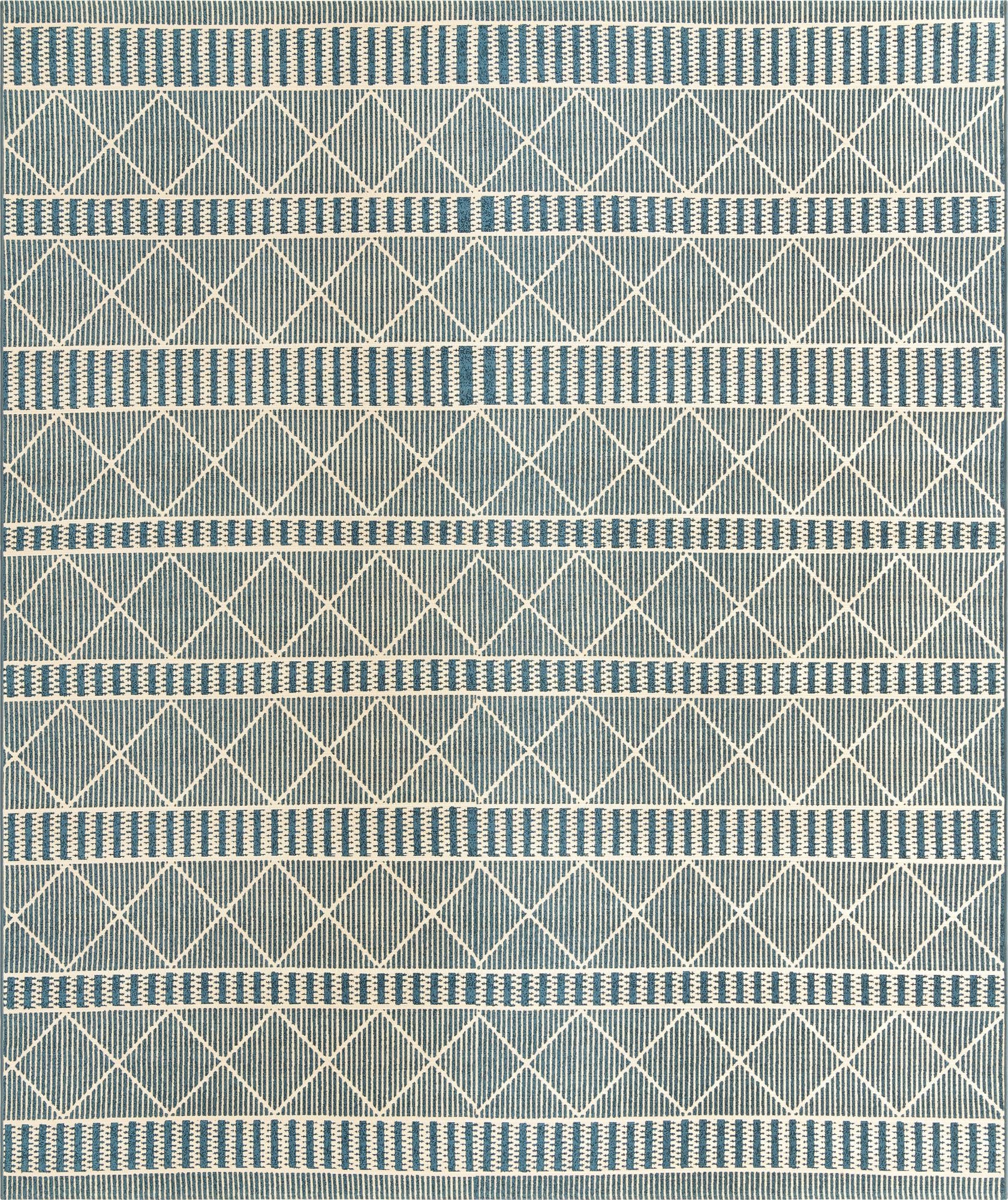 7' 10 x 10' Washable Lattice Indoor / Outdoor Rug