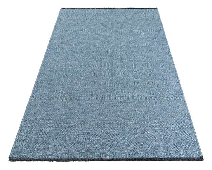3' 10 x 6' 1 Easy-Clean Modern Indoor / Outdoor Rug
