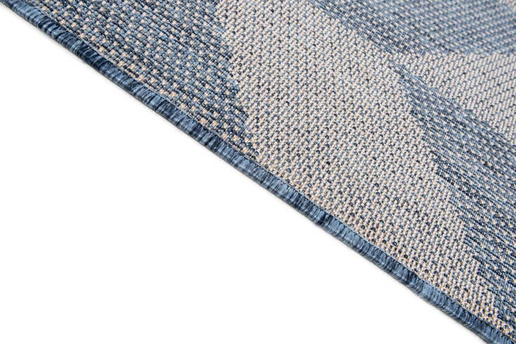 Detail image of 9' 2 x 12' 5 Easy-Clean Modern Indoor / Outdoor Rug
