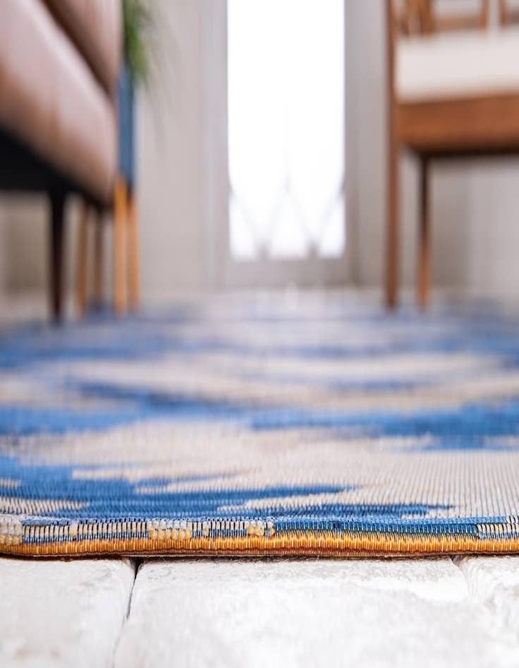 Detail image of 4' x 6'  Washable Modern Indoor / Outdoor Rug