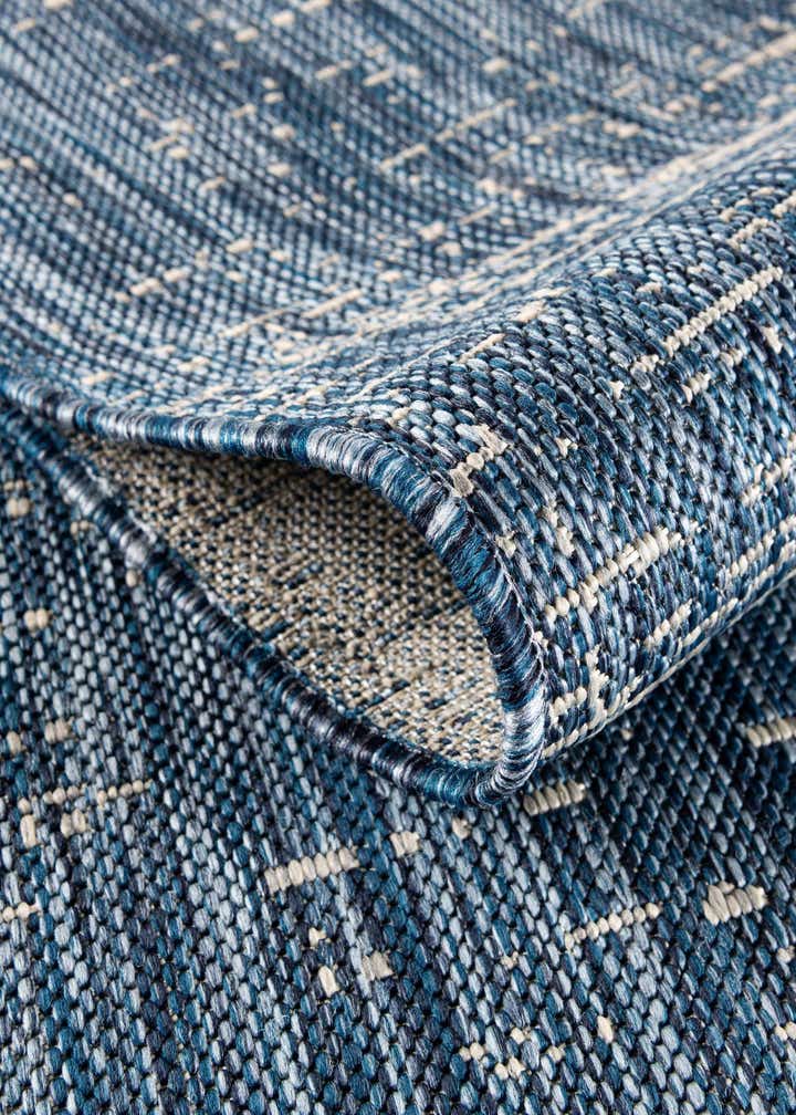 7' x 10' Easy-Clean Modern Indoor / Outdoor Rug