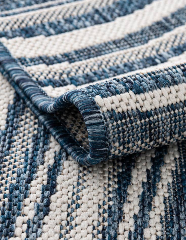 Detail image of 9' x 12'  Washable Modern Indoor / Outdoor Rug