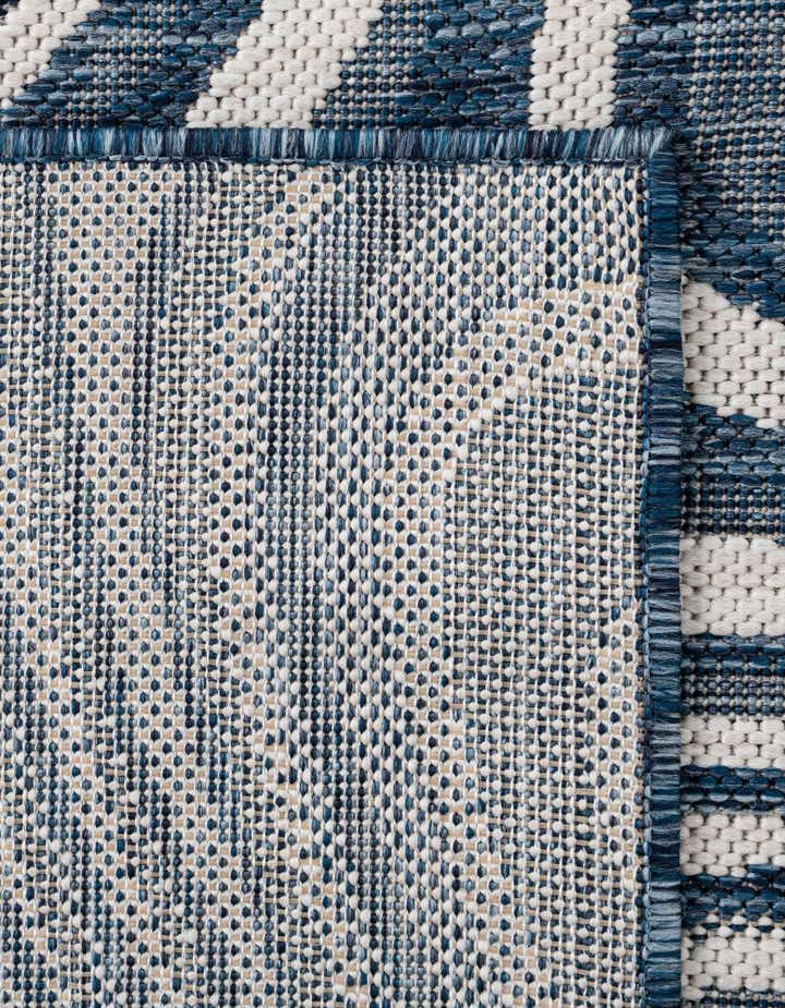 5' 3 x 8' Easy-Clean Modern Indoor / Outdoor Rug