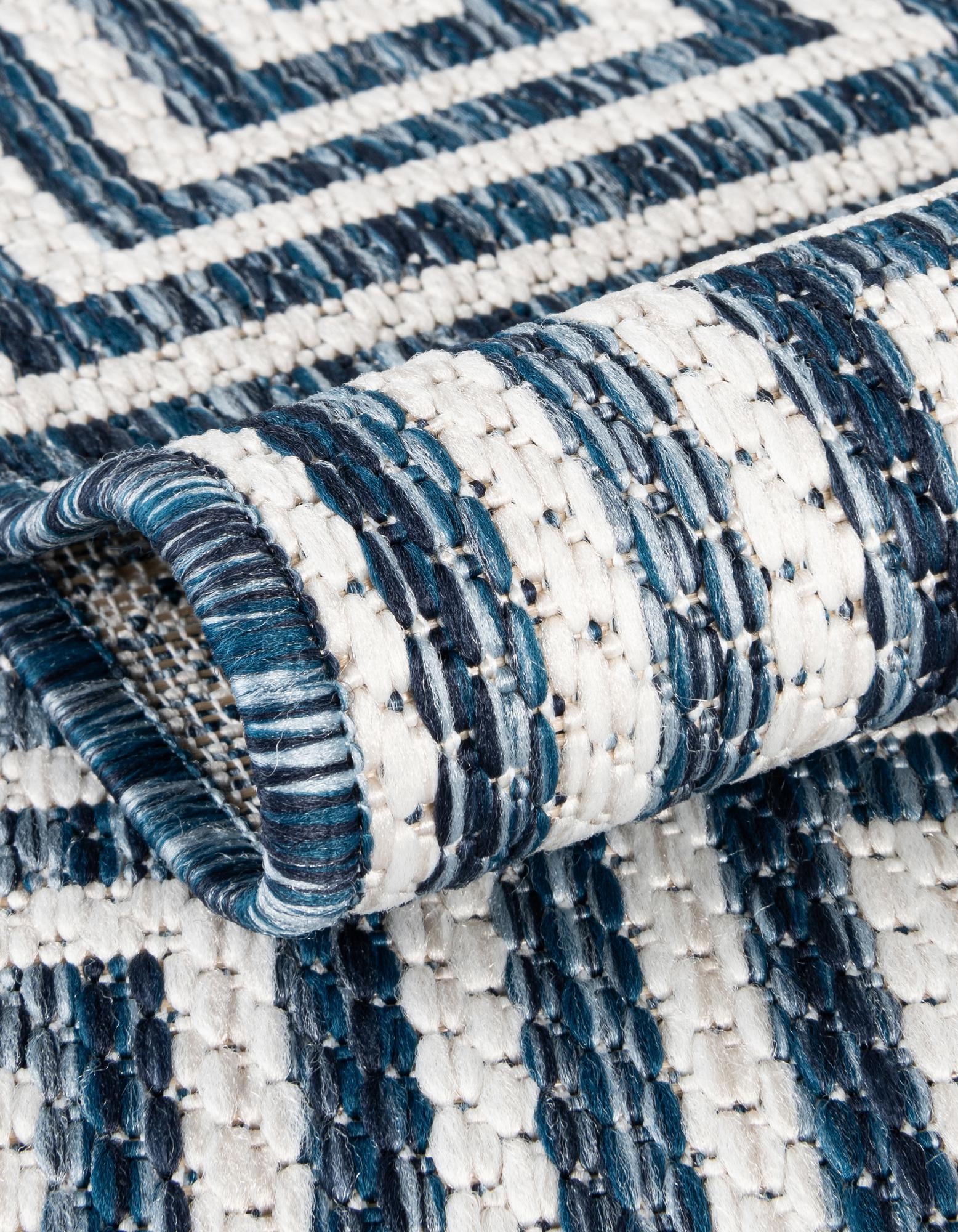 9' x 12' Easy-Clean Modern Indoor / Outdoor Rug