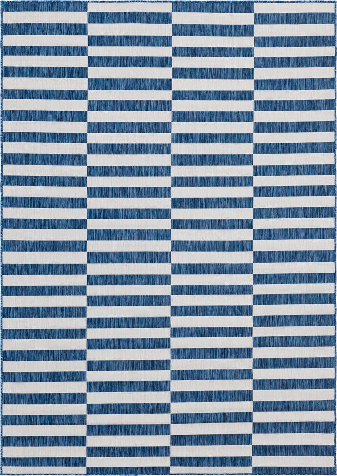 Detail image of 7' x 10' Easy-Clean Ribbon Indoor / Outdoor Rug
