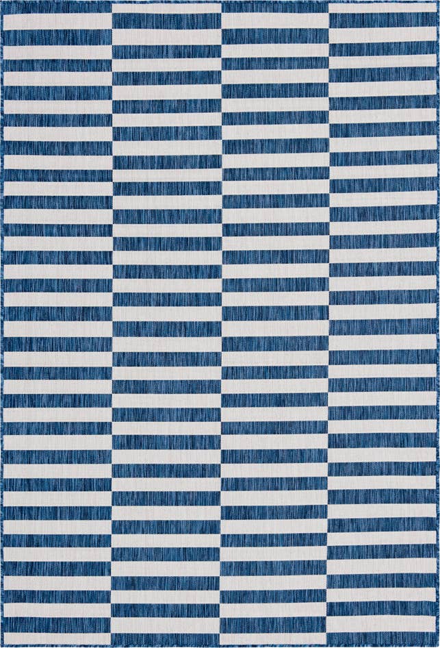 Detail image of 6' x 9' Easy-Clean Ribbon Indoor / Outdoor Rug