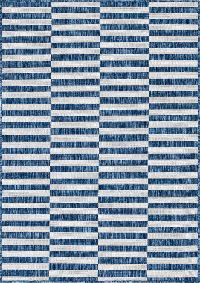 Detail image of 4' x 6' Easy-Clean Ribbon Indoor / Outdoor Rug