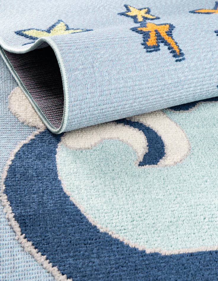 Detail image of 5' 3 x 7' 7  Washable  Indoor / Outdoor Rug