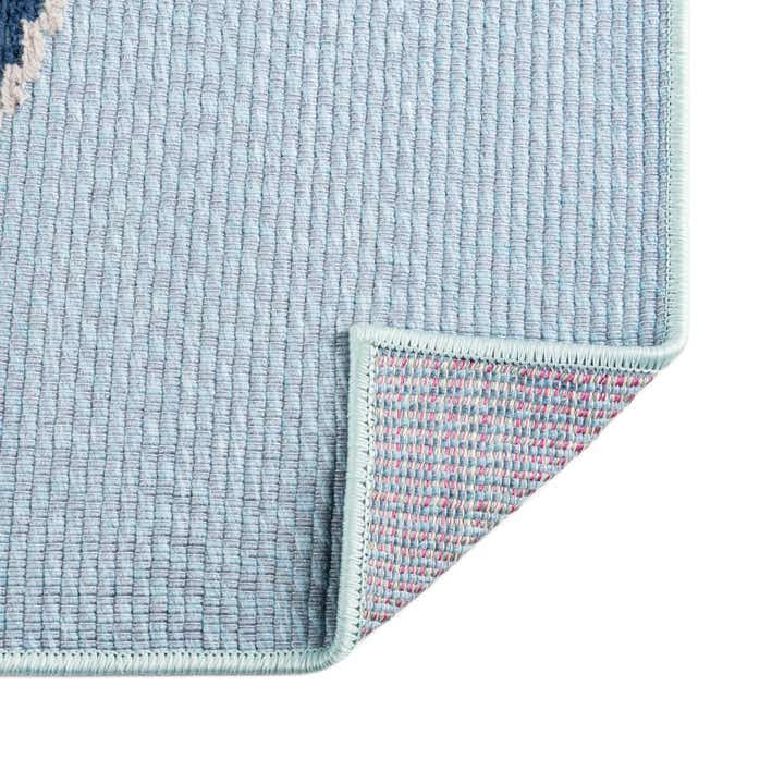 5' 3 x 7' 7 Easy-Clean Indoor / Outdoor Rug