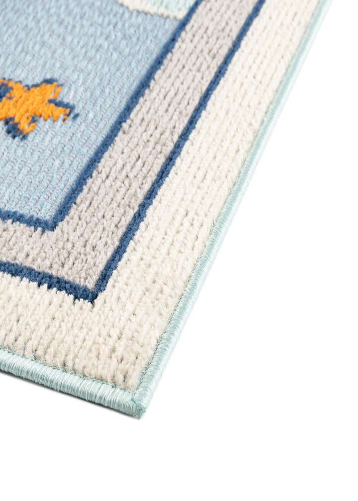 5' 3 x 7' 7 Easy-Clean Indoor / Outdoor Rug