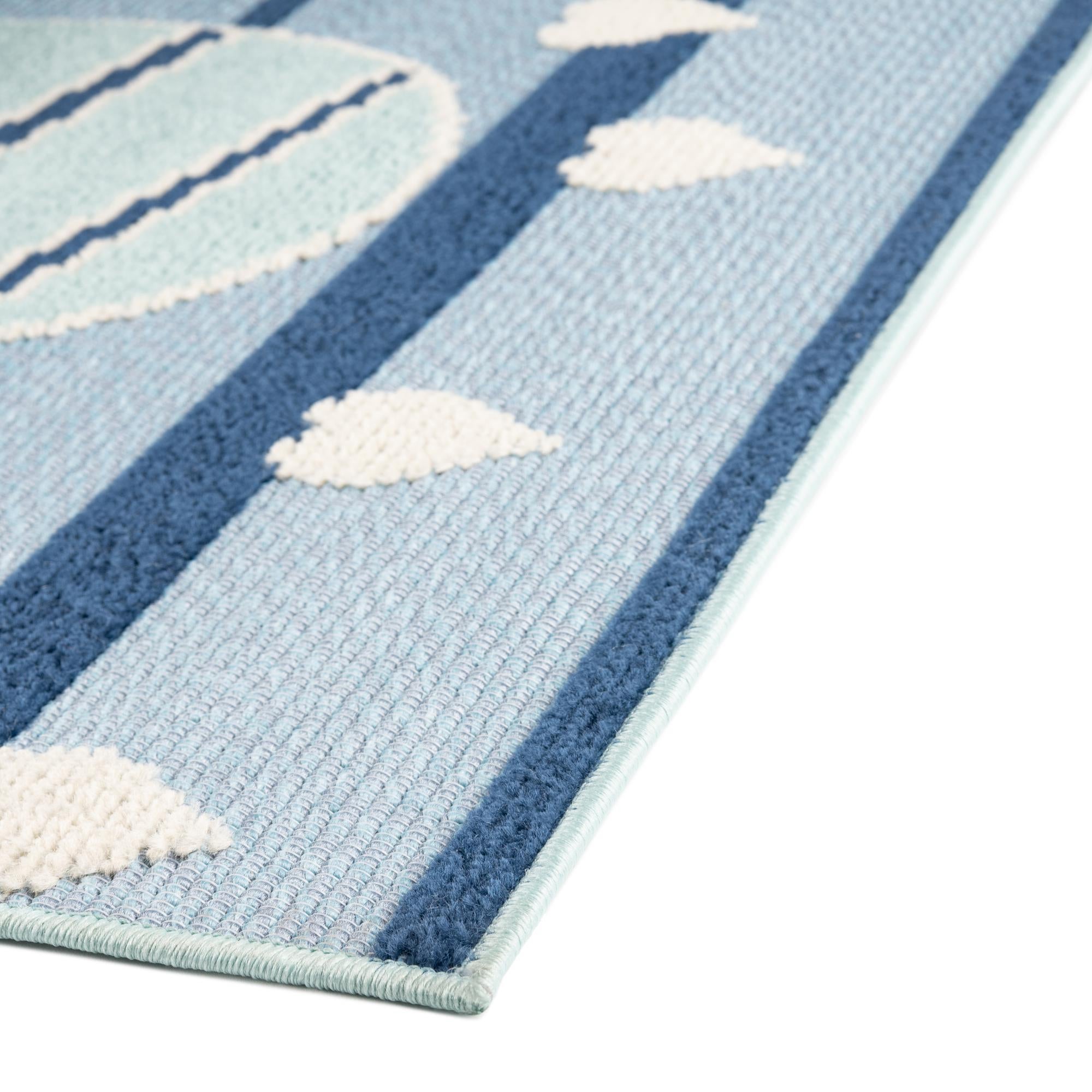 5' 3 x 7' 7 Easy-Clean Indoor / Outdoor Rug