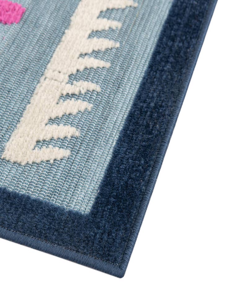 Detail image of 7' 3 x 9' 10  Washable  Indoor / Outdoor Rug