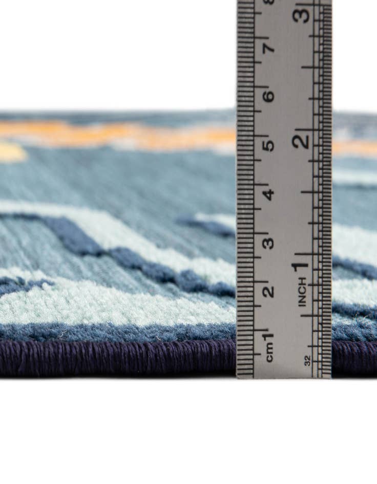 Detail image of 5' x 7' 7  Washable  Indoor / Outdoor Rug
