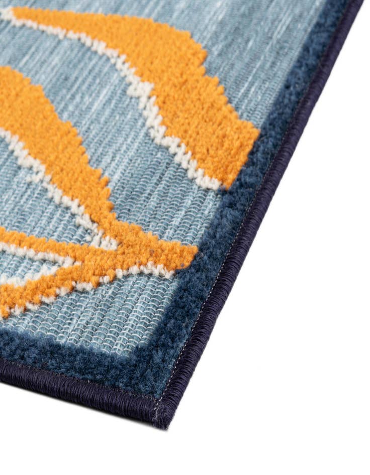 Detail image of 5' x 7' 7  Washable  Indoor / Outdoor Rug