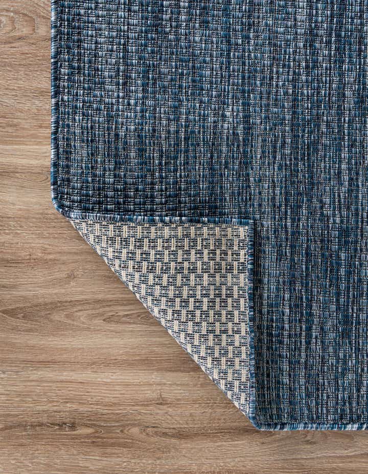 5' 3 x 7' Easy-Clean Solid Indoor / Outdoor Rug