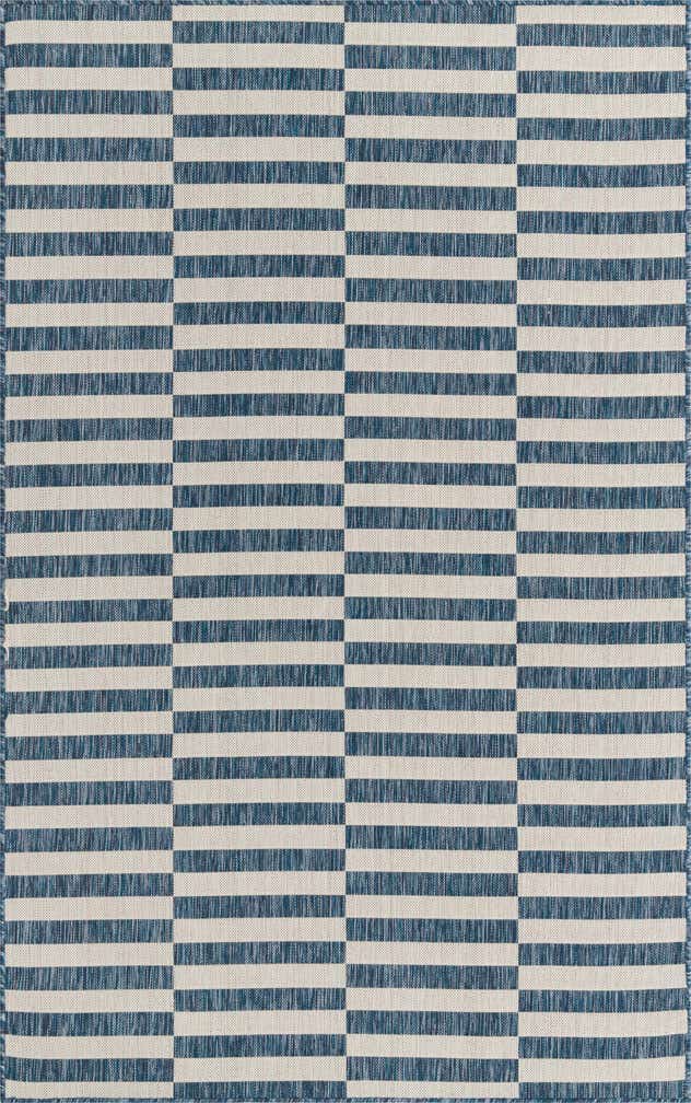 5' 3 x 8' Easy-Clean Striped Indoor / Outdoor Rug